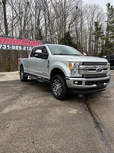 2017 Ford F-250 Super Duty 4X4 Lariat 4DR Crew Cab 8 FT. LB Pickup