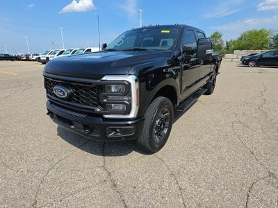 2024 Ford F-250 Super Duty 4X4 Lariat 4DR Crew Cab 8 FT. LB Pickup