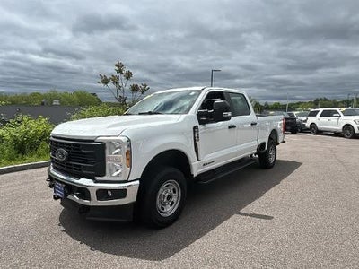 2024 Ford F-250 Super Duty 4X4 XL 4DR Crew Cab 8 FT. LB Pickup