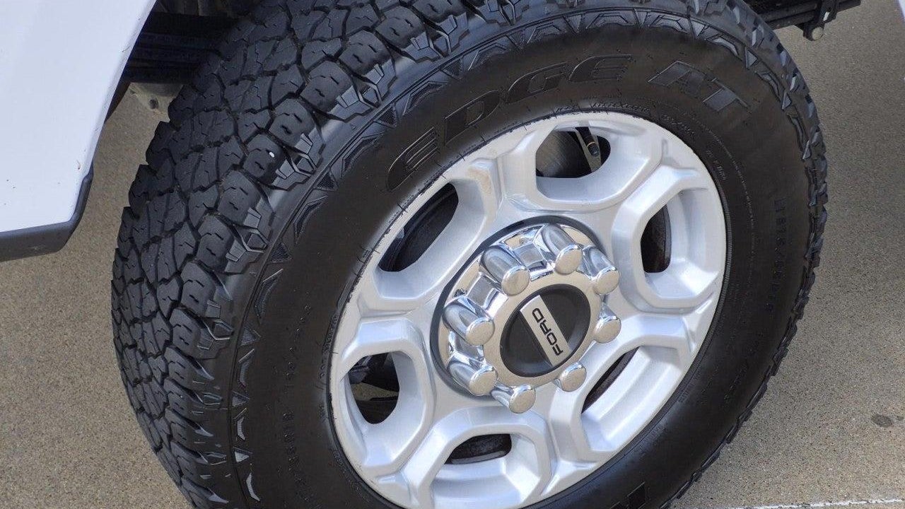 2025 Ford F-250 Super Duty XL
