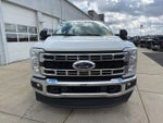 2025 F-250 Super Duty Thumbnail 2