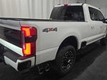 2025 F-250 Super Duty Thumbnail 4