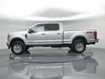2017 F-250 Super Duty Thumbnail 31