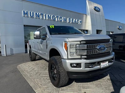 2017 Ford F-250 Super Duty 4X4 Platinum 4DR Crew Cab 8 FT. LB Pickup