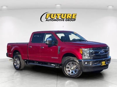 2017 Ford F-250 Super Duty 4X4 Lariat 4DR Crew Cab 6.8 FT. SB Pickup
