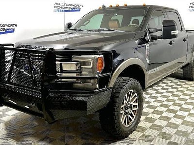 2019 Ford F-250 Super Duty 4X4 Platinum 4DR Crew Cab 6.8 FT. SB Pickup
