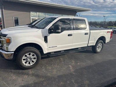 2020 Ford F-250 Super Duty 4X4 Lariat 4DR Crew Cab 6.8 FT. SB Pickup