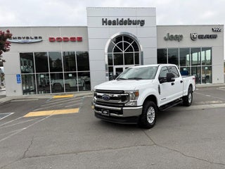 2022 Ford F-250 Super Duty with Oxford White Exterior