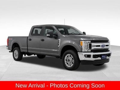 2016 Ford F-250 Super Duty 4X4 King Ranch 4DR Crew Cab 6.8 FT. SB Pickup