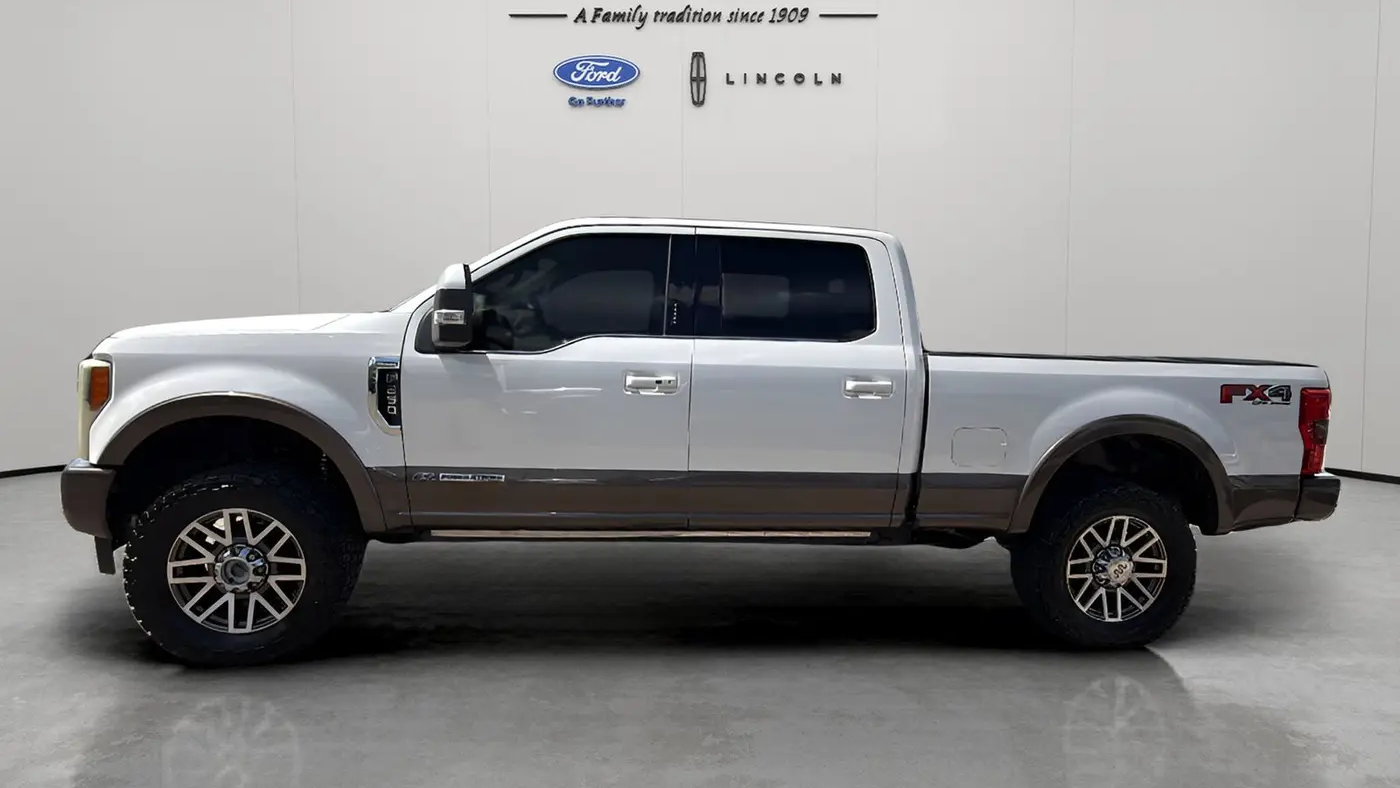 2017 Ford F-250 Super Duty XLT