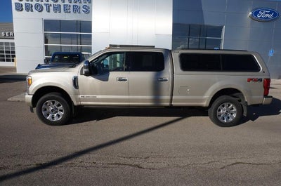 2017 Ford F-250 Super Duty 4X4 Platinum 4DR Crew Cab 8 FT. LB Pickup