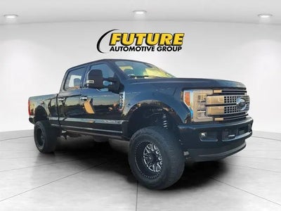 2017 Ford F-250 Super Duty 4X4 King Ranch 4DR Crew Cab 6.8 FT. SB Pickup
