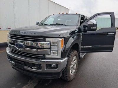 2017 Ford F-250 Super Duty 4X4 Lariat 4DR Crew Cab 6.8 FT. SB Pickup