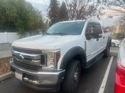 2019 Ford F-250 Super Duty 4X4 XL 4DR Crew Cab 6.8 FT. SB Pickup