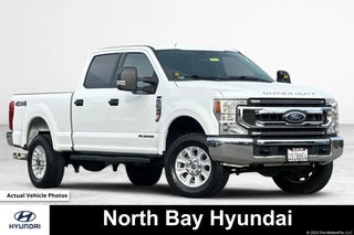 2022 Ford F-250 Super Duty with Oxford White Exterior