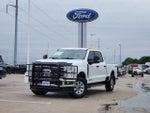2023 F-250 Super Duty Thumbnail 3