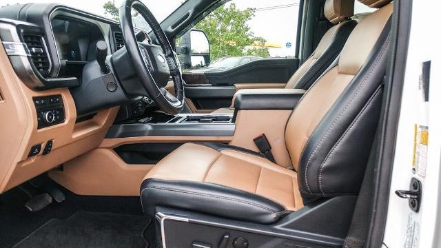 2024 Ford F-250 Super Duty Platinum