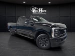 2024 F-250 Super Duty Thumbnail 1