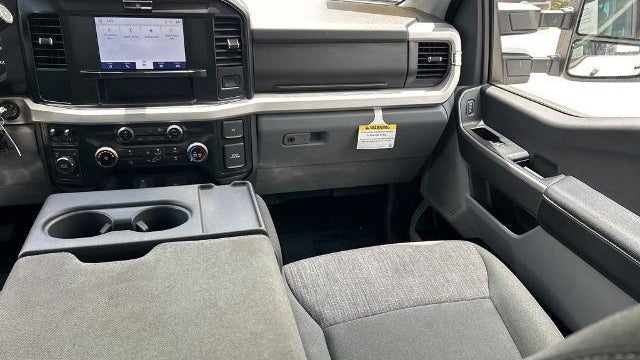 2025 Ford F-250 Super Duty Platinum