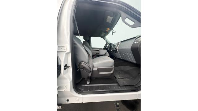 2016 Ford F-250 - $33,495