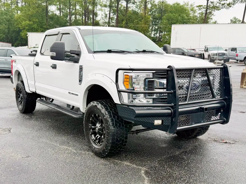 2017 Ford F-250 - $36,895