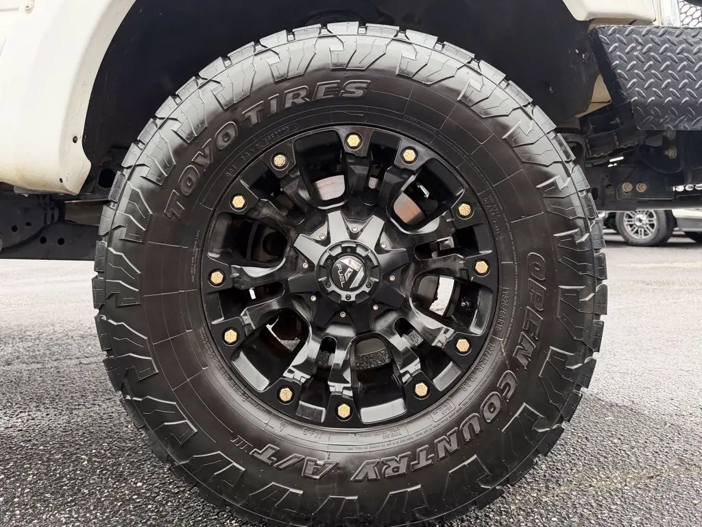 2017 Ford F-250 - $36,895