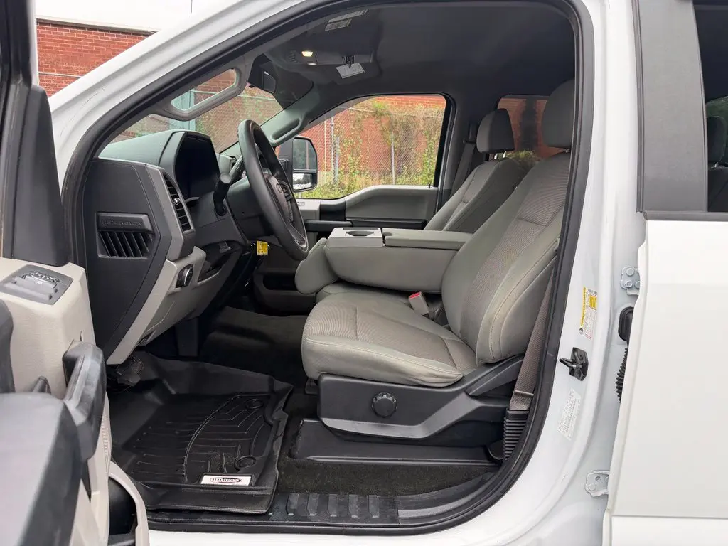 2017 Ford F-250 - $36,895
