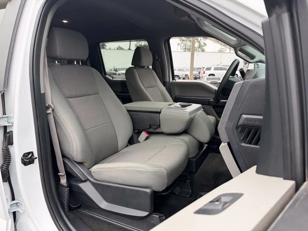 2017 Ford F-250 - $36,895