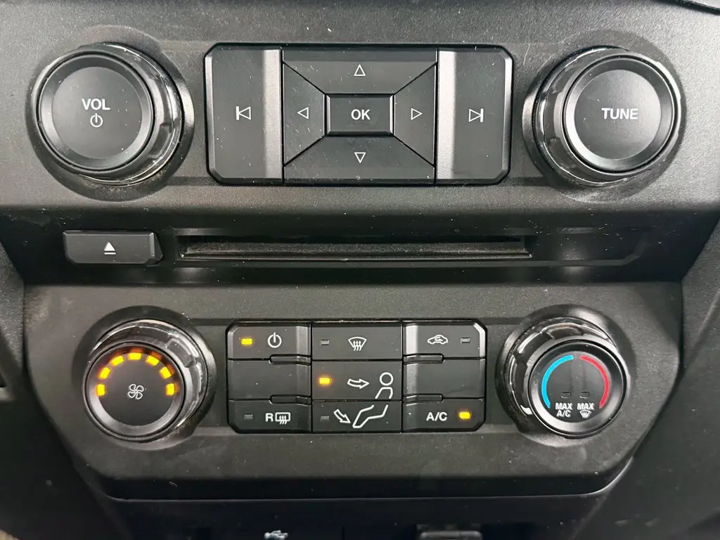 2017 Ford F-250 - $36,895