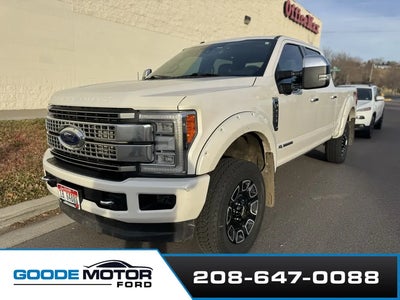 2017 Ford F-250 Super Duty 4X4 King Ranch 4DR Crew Cab 6.8 FT. SB Pickup