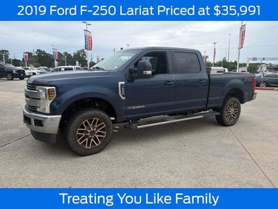 2019 Ford F-250 Super Duty 4X4 Lariat 4DR Crew Cab 8 FT. LB Pickup