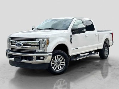 2019 Ford F-250 Super Duty 4X4 Lariat 4DR Crew Cab 6.8 FT. SB Pickup