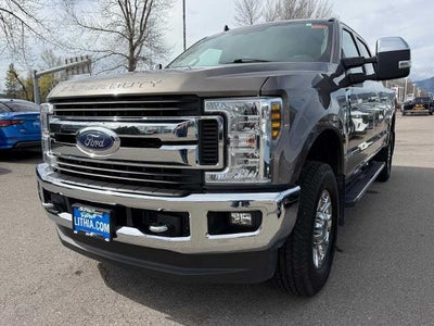 2019 Ford F-250 Super Duty 4X4 Platinum 4DR Crew Cab 6.8 FT. SB Pickup