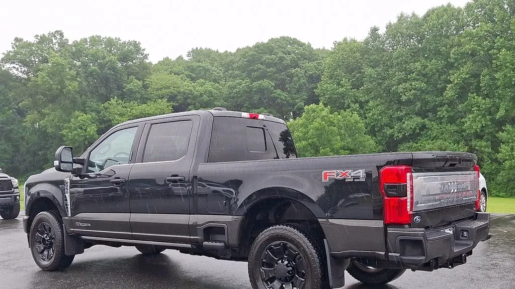 2024 Ford F-250 Super Duty Platinum