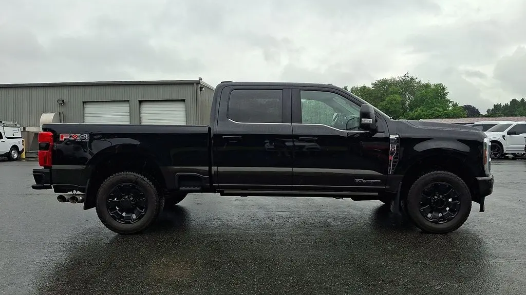 2024 Ford F-250 Super Duty Platinum