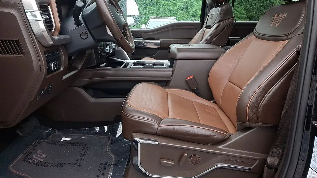2024 Ford F-250 Super Duty Platinum