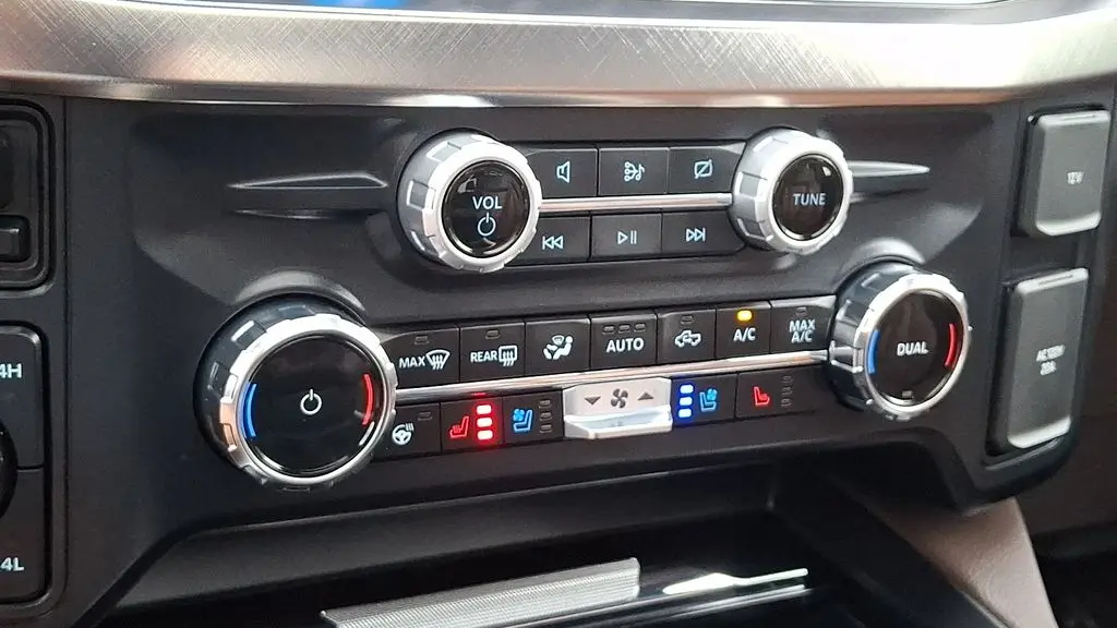 2024 Ford F-250 Super Duty Platinum