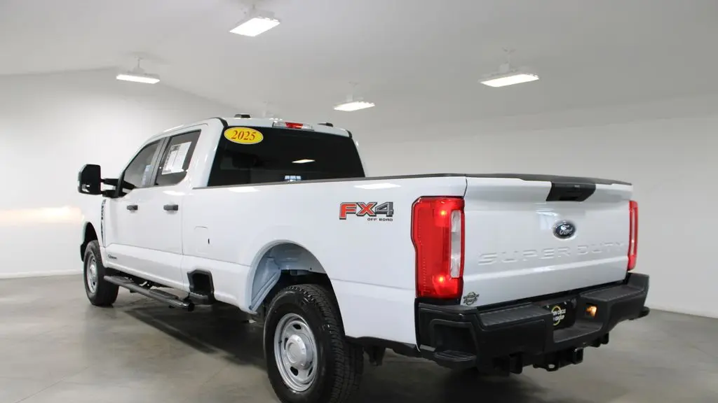 2025 Ford F-250 Super Duty XLT