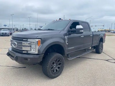 2017 Ford F-250 Super Duty 4X4 Platinum 4DR Crew Cab 6.8 FT. SB Pickup