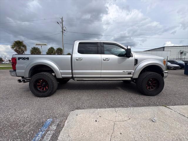 2017 Ford F-250 Super Duty Lariat — photo 1 of 12