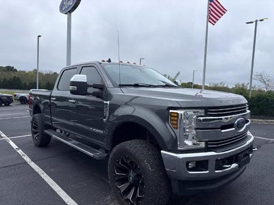 2019 Ford F-250 Super Duty 4X4 Lariat 4DR Crew Cab 8 FT. LB Pickup