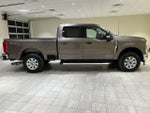 2023 F-250 Super Duty Thumbnail 6
