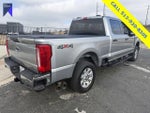 2023 F-250 Super Duty Thumbnail 3