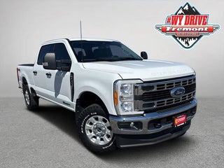 2023 Ford F-250 Super Duty with Oxford White Exterior