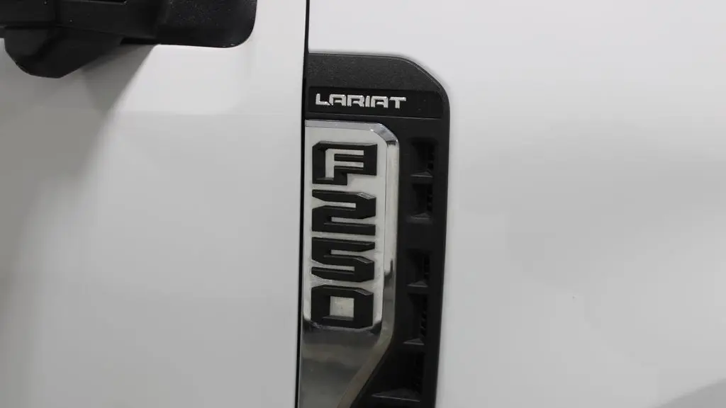 2024 Ford F-250 Super Duty Platinum