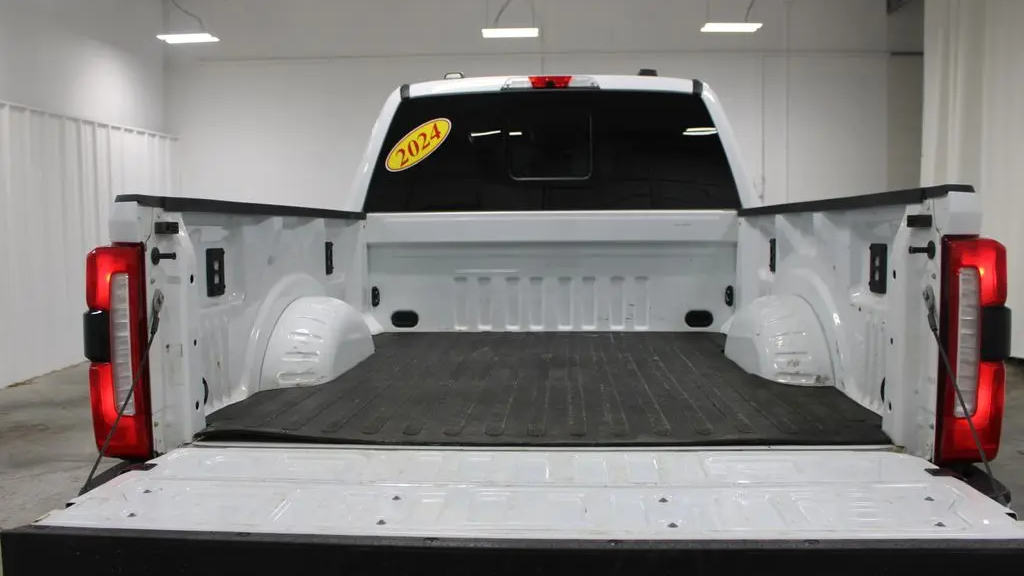 2024 Ford F-250 Super Duty Platinum