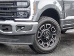 2025 F-250 Super Duty Thumbnail 4
