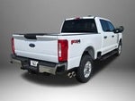 2025 F-250 Super Duty Thumbnail 4