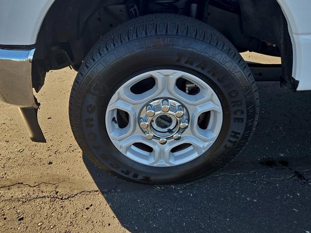 2025 Ford F-250 - $52,995