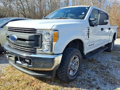 2017 Ford F-250 Super Duty 4X4 XL 4DR Crew Cab 8 FT. LB Pickup